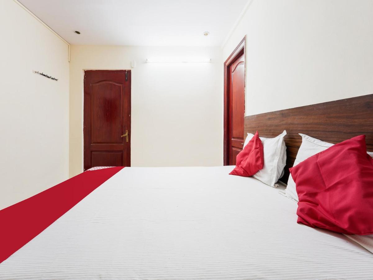 Spot On Hotel Supriya Vijayawāda エクステリア 写真
